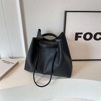 Miroa Tote